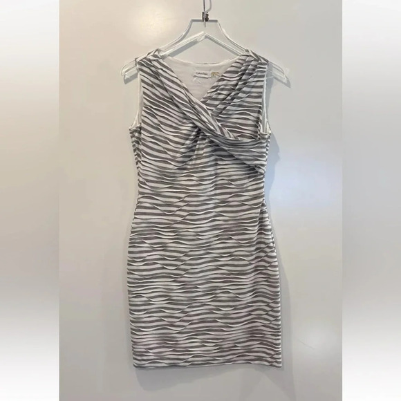 Calvin‎ Klein Gray White Textured Stripe Sheath Dress Womens Size 6 (1160) - Picture 1 of 4